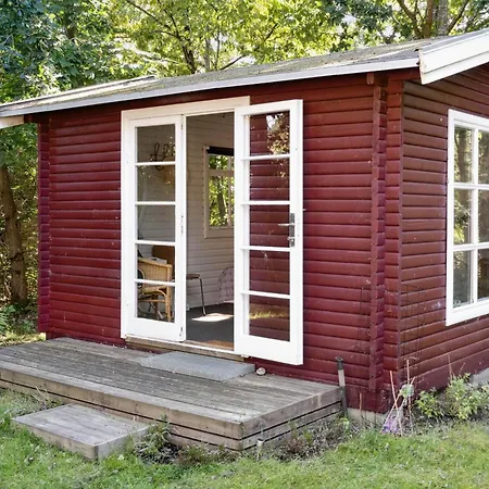 Timeless Atmosphere In A 50's Log House Semesterbostad