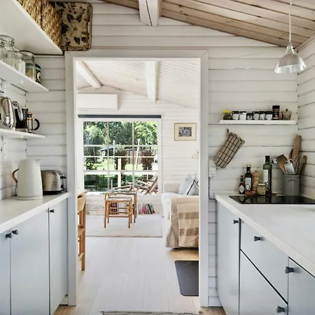 Semesterbostad Timeless Atmosphere In A 50's Log House *