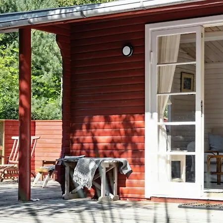 Timeless Atmosphere In A 50's Log House Semesterbostad *