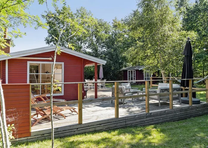 Timeless Atmosphere In A 50's Log House * Vig